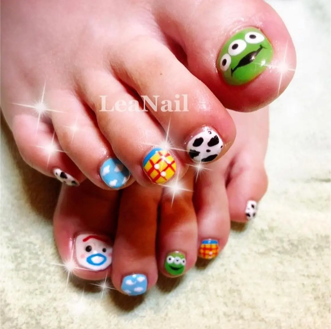 ネイル フットネイル Lea Nailのネイルデザイン