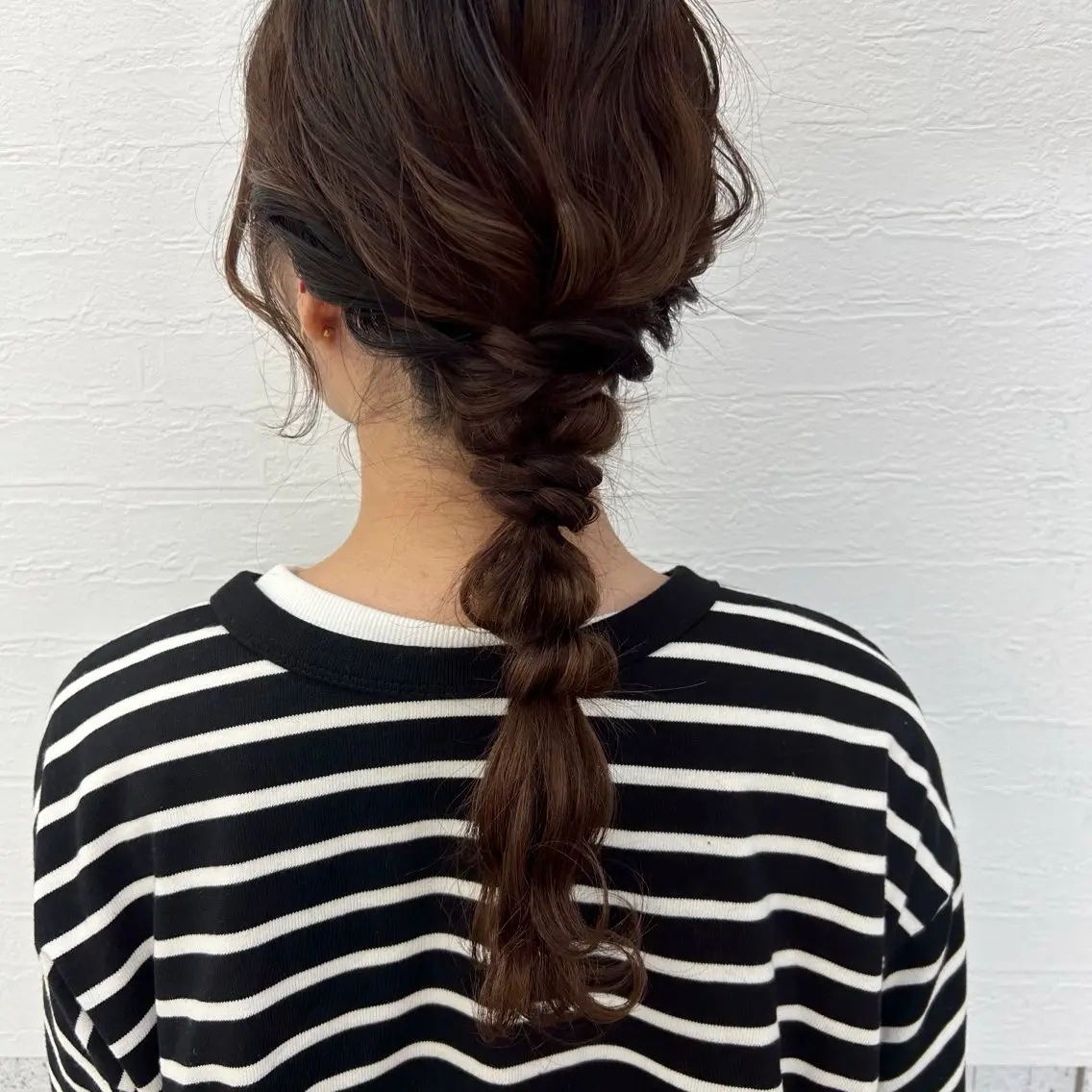 セミロング ヘアアレンジ かじももな|女性限定 パーマモデル募集!のヘアスタイル