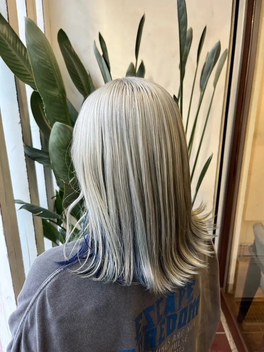 ショート カラー インナーカラー 🫧ハイトーン/ ブリーチ🫧白石航汰のヘアスタイル