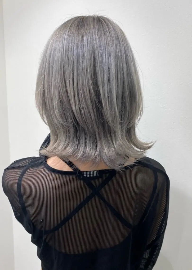 ショート カラー カット ヘアカラー トリートメント tomomi /レイヤーカットのヘアスタイル
