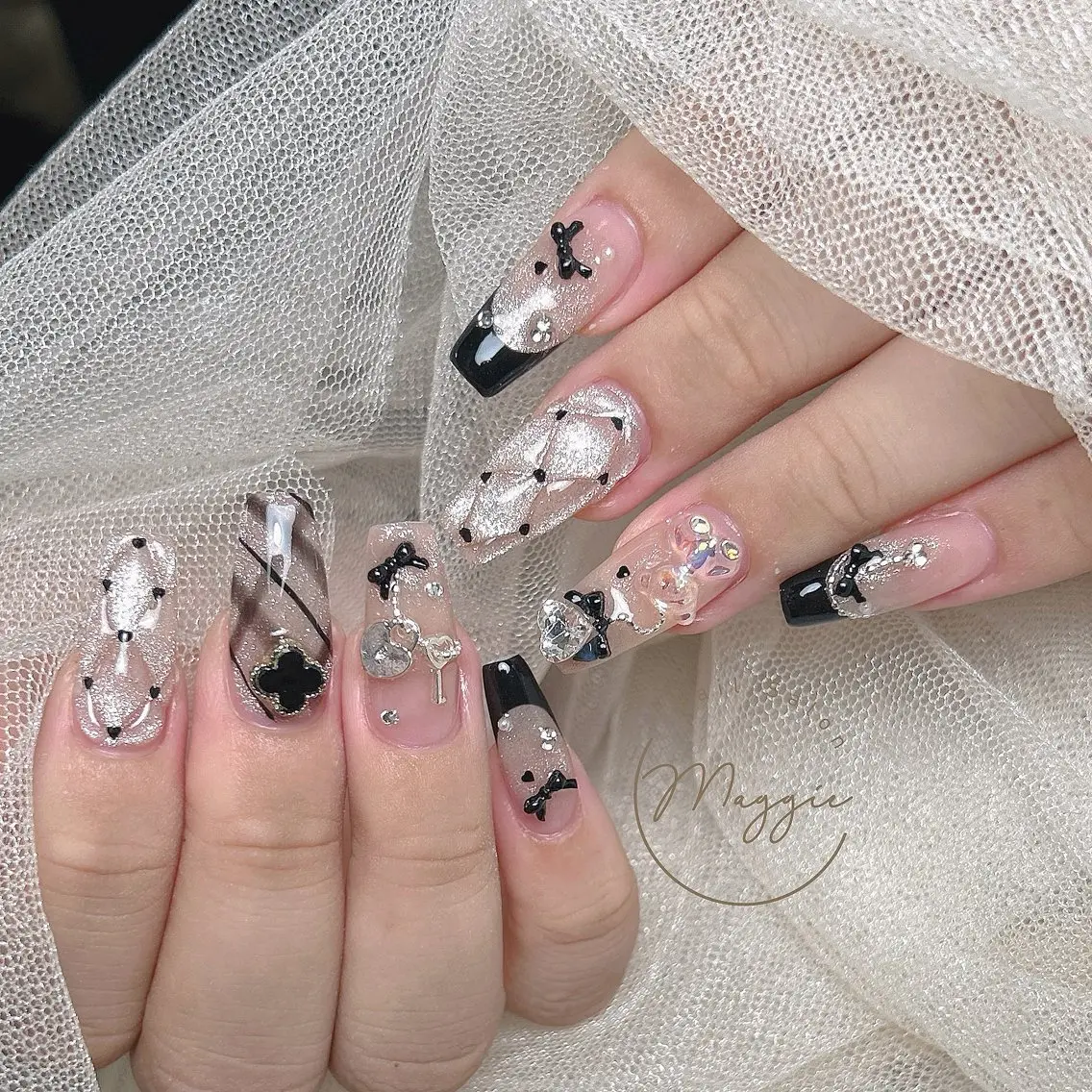 ネイル Maggie Nail🦩のネイルデザイン