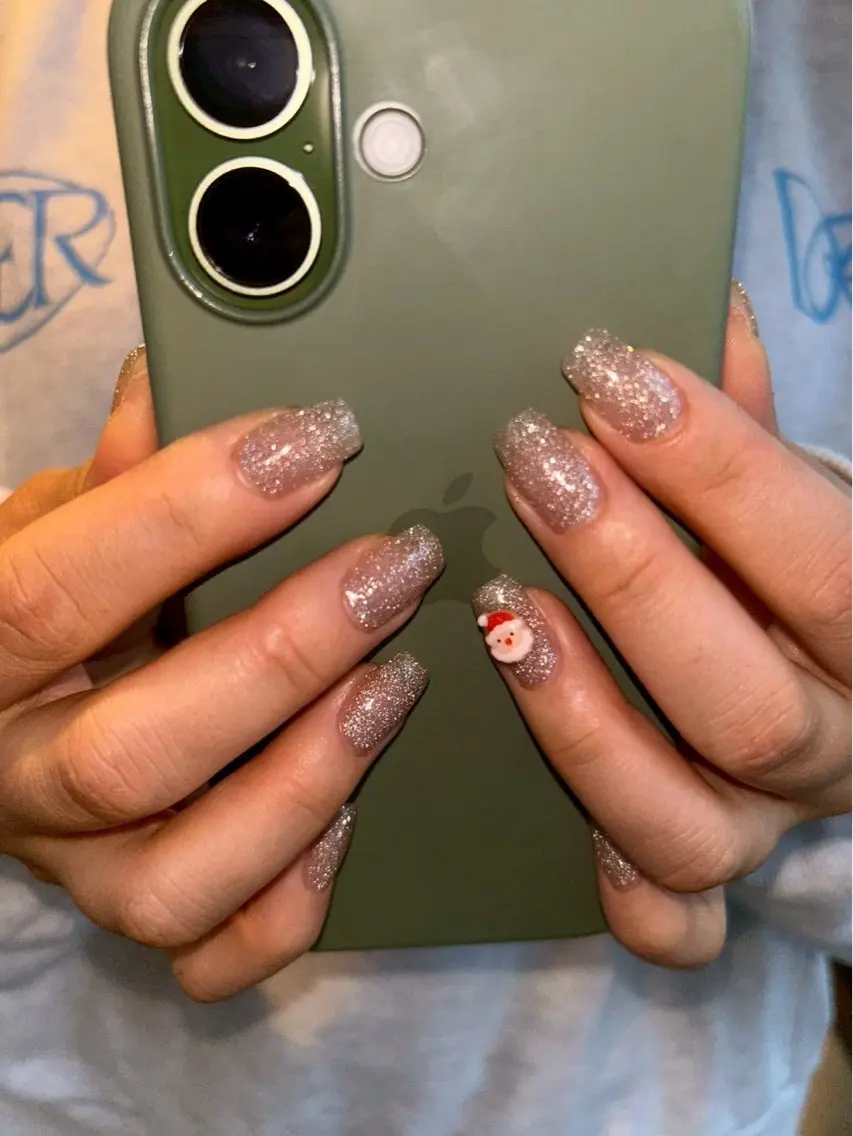 セミロング ハンドネイル Nbibi nail salonのネイルデザイン