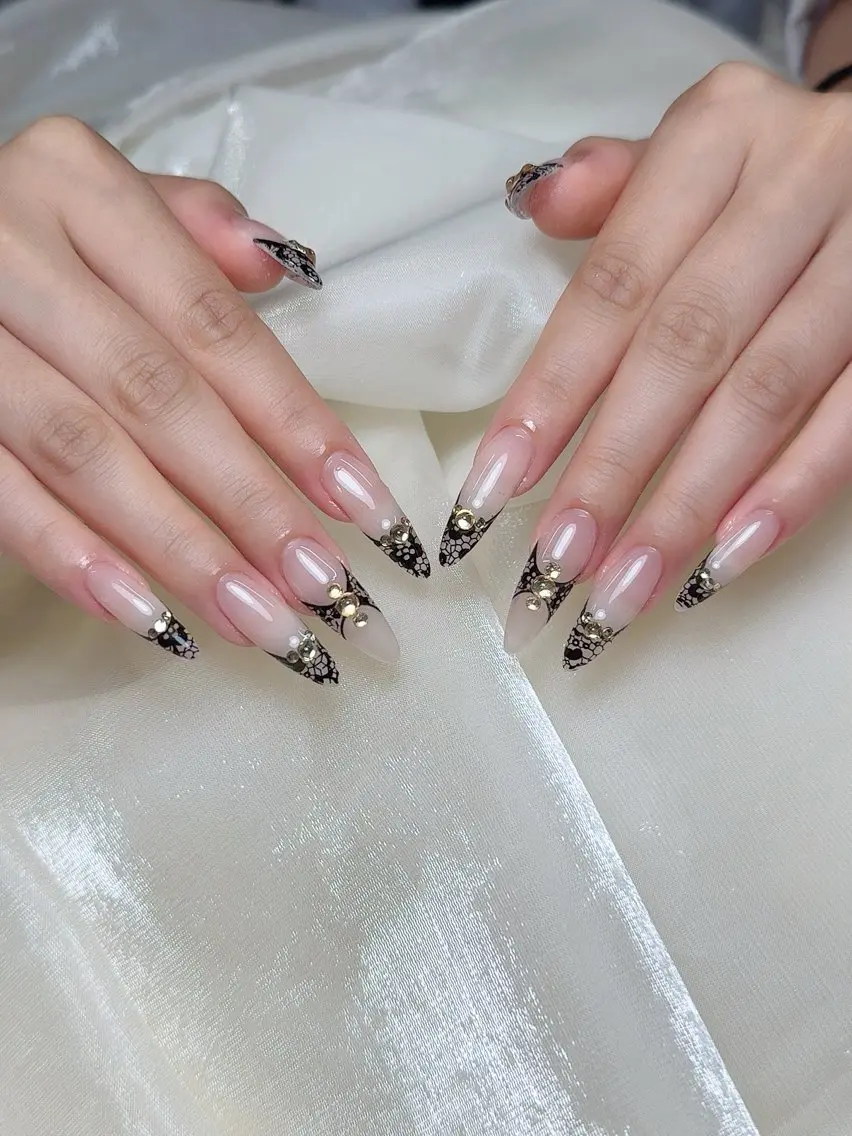 ネイル ハンドネイル ENsalon akiのネイルデザイン