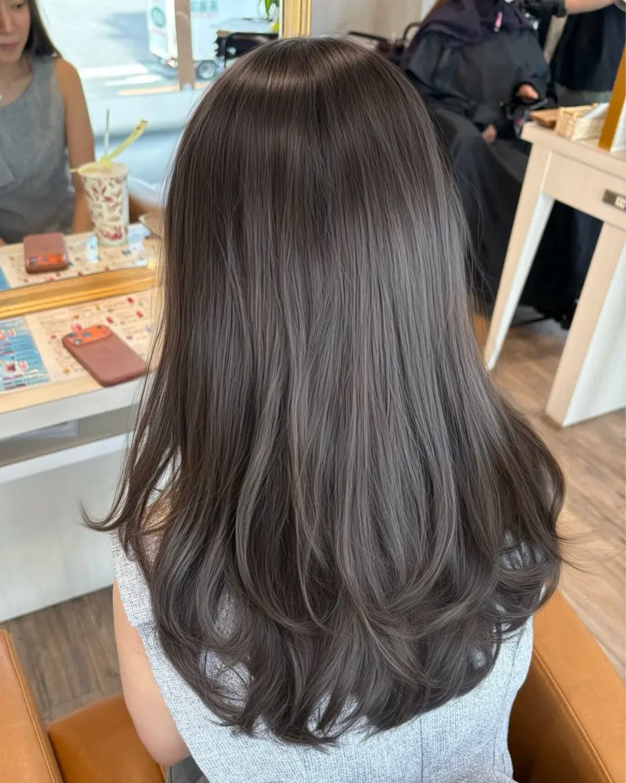 セミロング カラー 透明感カラー グレージュ レイヤーカット カット ヘアカラー トリートメント ブリーチなしWカラー レイヤー/Rickyのヘアスタイル