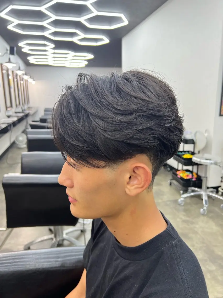 ミディアム メンズ センターパート 縮毛矯正 メンズ特化美容師 龍輝🔥のヘアスタイル