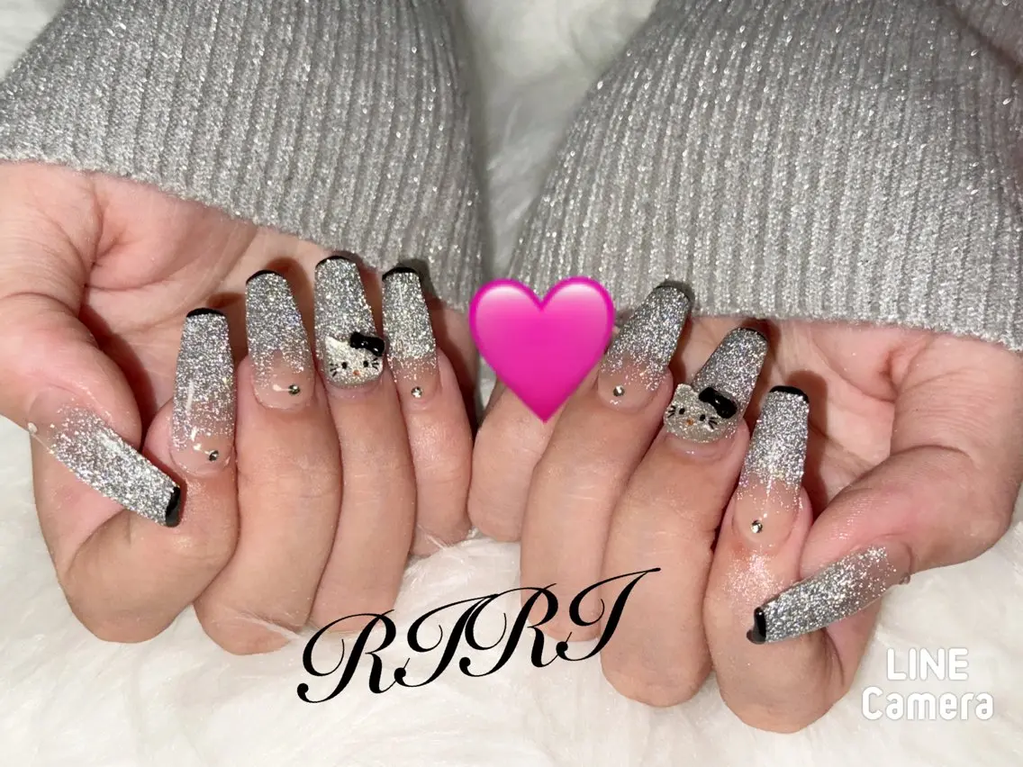 ネイル フラッシュネイル ジェルネイル ラメ(グリッター) ロングネイル スカルプネイル riri オーナーのネイルデザイン