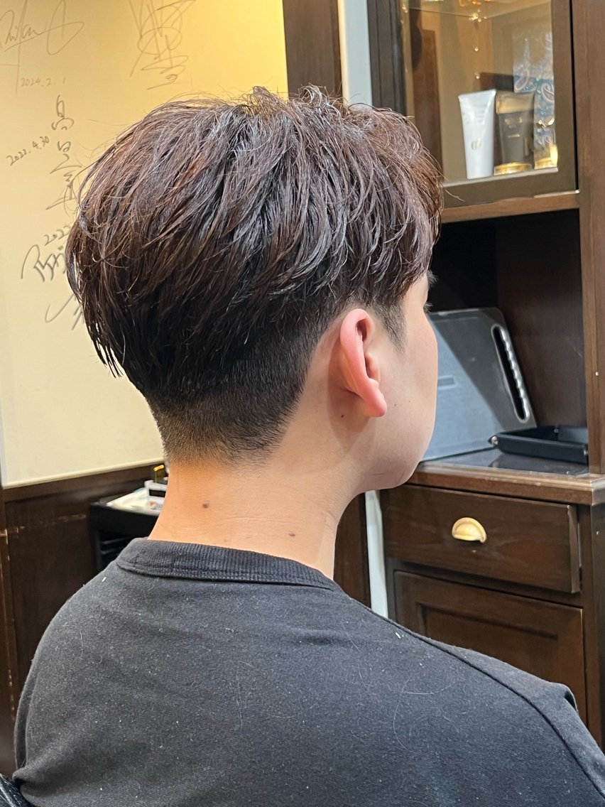 メンズ ヒロ銀座川崎 志田健介のヘアスタイル