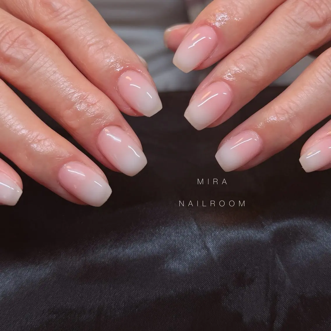 ネイル グラデーション MIRA NAILROOMのネイルデザイン