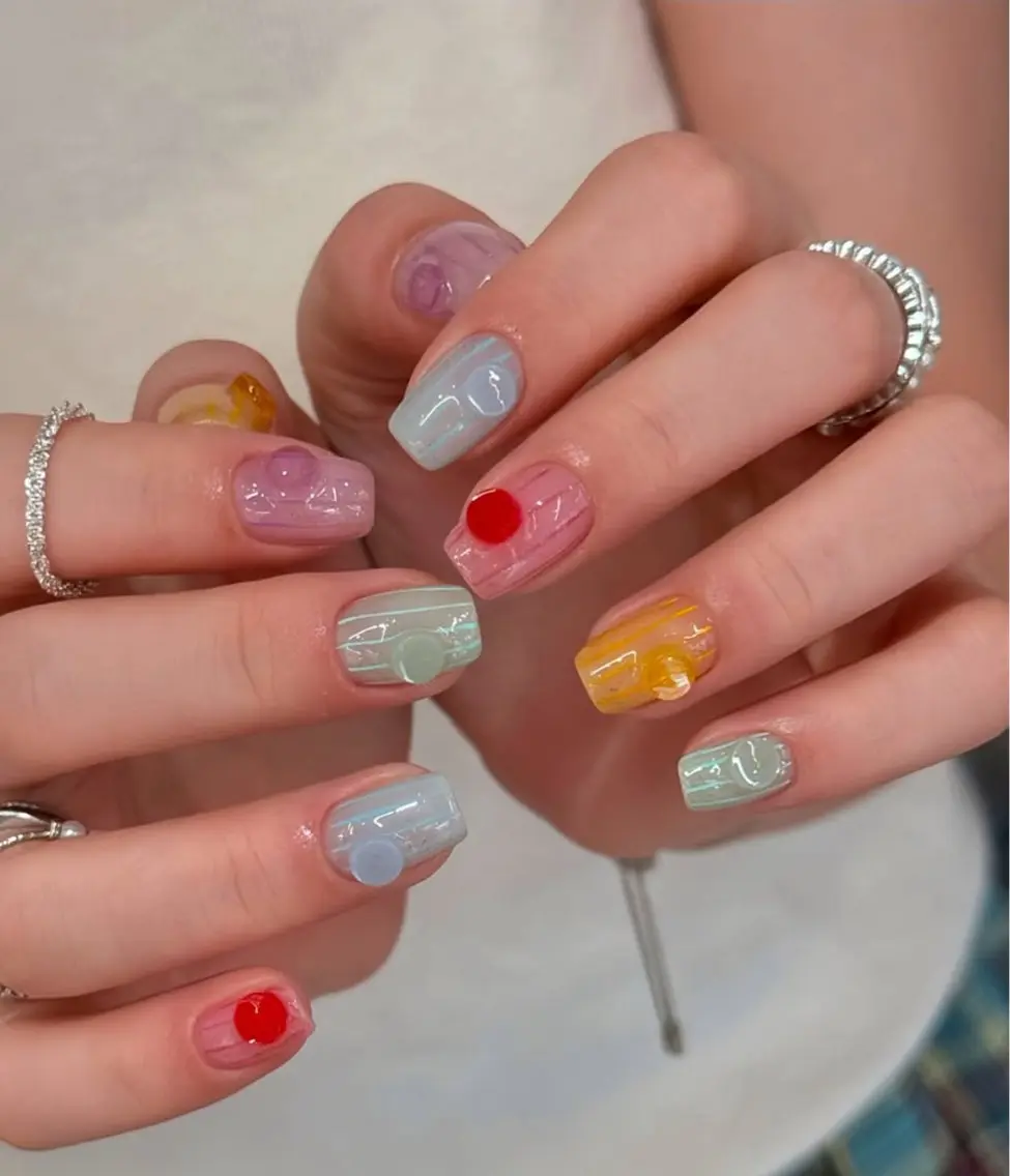 ネイル チークネイル ドット フレンチネイル グラデーション 韓国ネイル ハンドネイル Minette nailrinrinのネイルデザイン