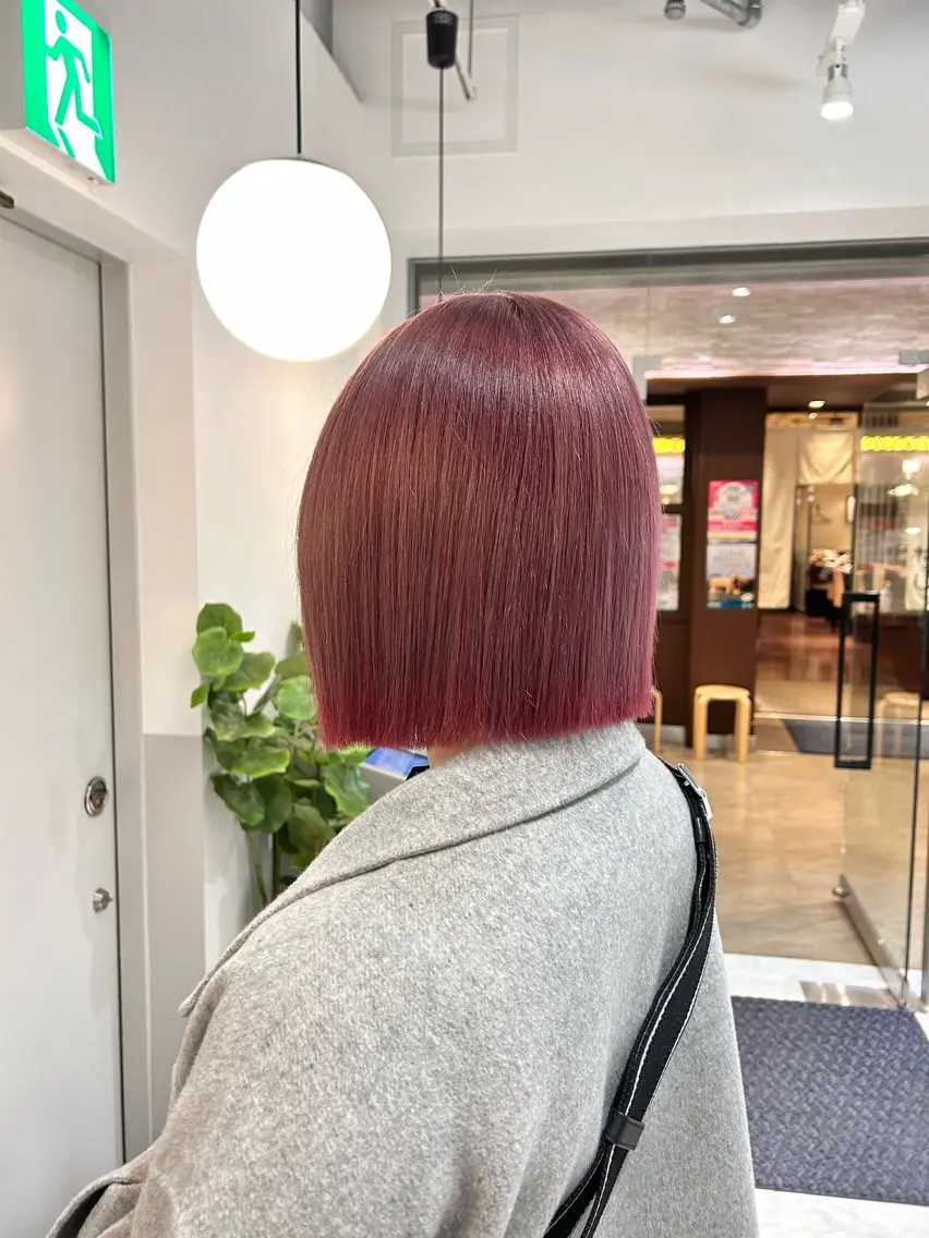 ミディアム カラー 薄田 珠美のヘアスタイル