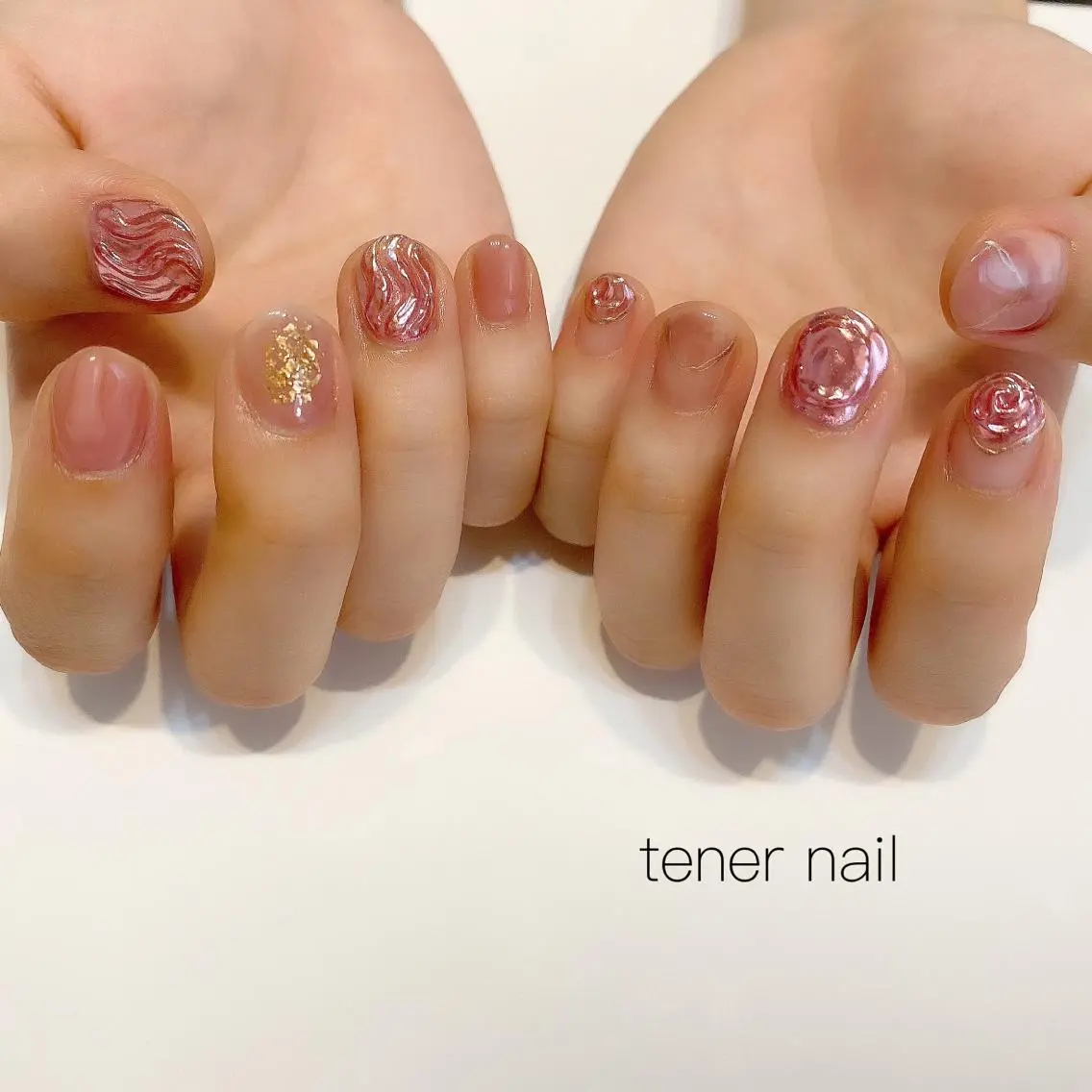 ネイル ミラーネイル ニュアンスネイル ピンク テネルネイル tener nailのネイルデザイン