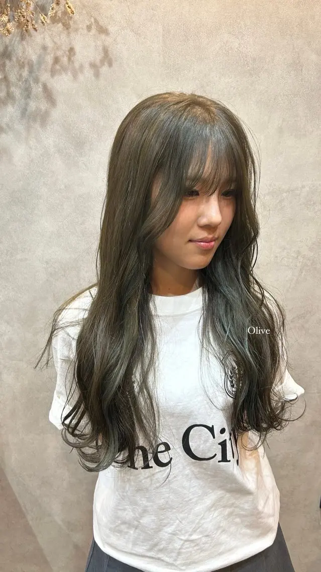 カラー アッシュ オリーブカラー silk🐶 ayaneのヘアスタイル