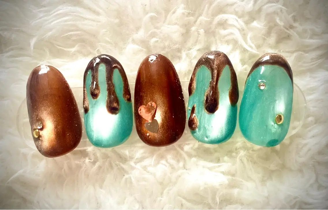 ぷっくりミントチョコレートネイル💅🍫(オフあり、甘皮ケア付)の写真