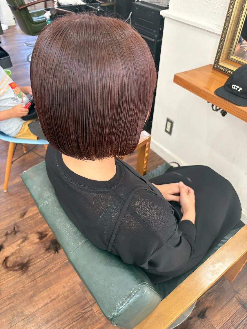 ショート カラー ベージュカラー ブリーチ ブラウンカラー 透明感カラー ブリーチなしカラー カット ヘアカラー トリートメント 江原 彩華のヘアスタイル
