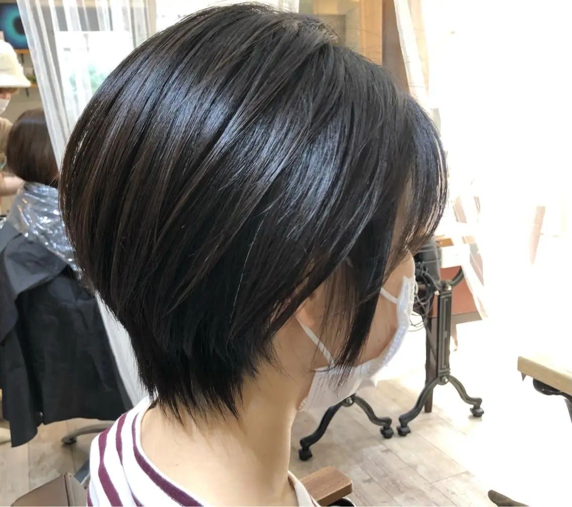 ショート サワタ ミサのヘアスタイル