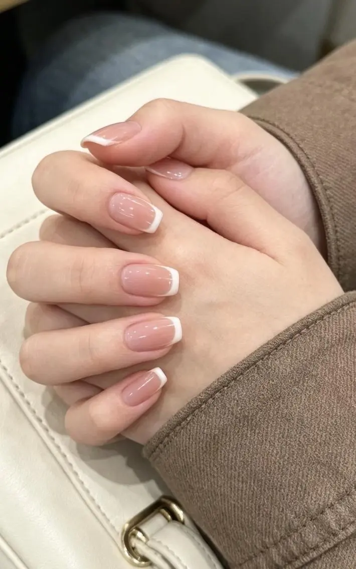 🎀 自爪｜シンプルフレンチの写真