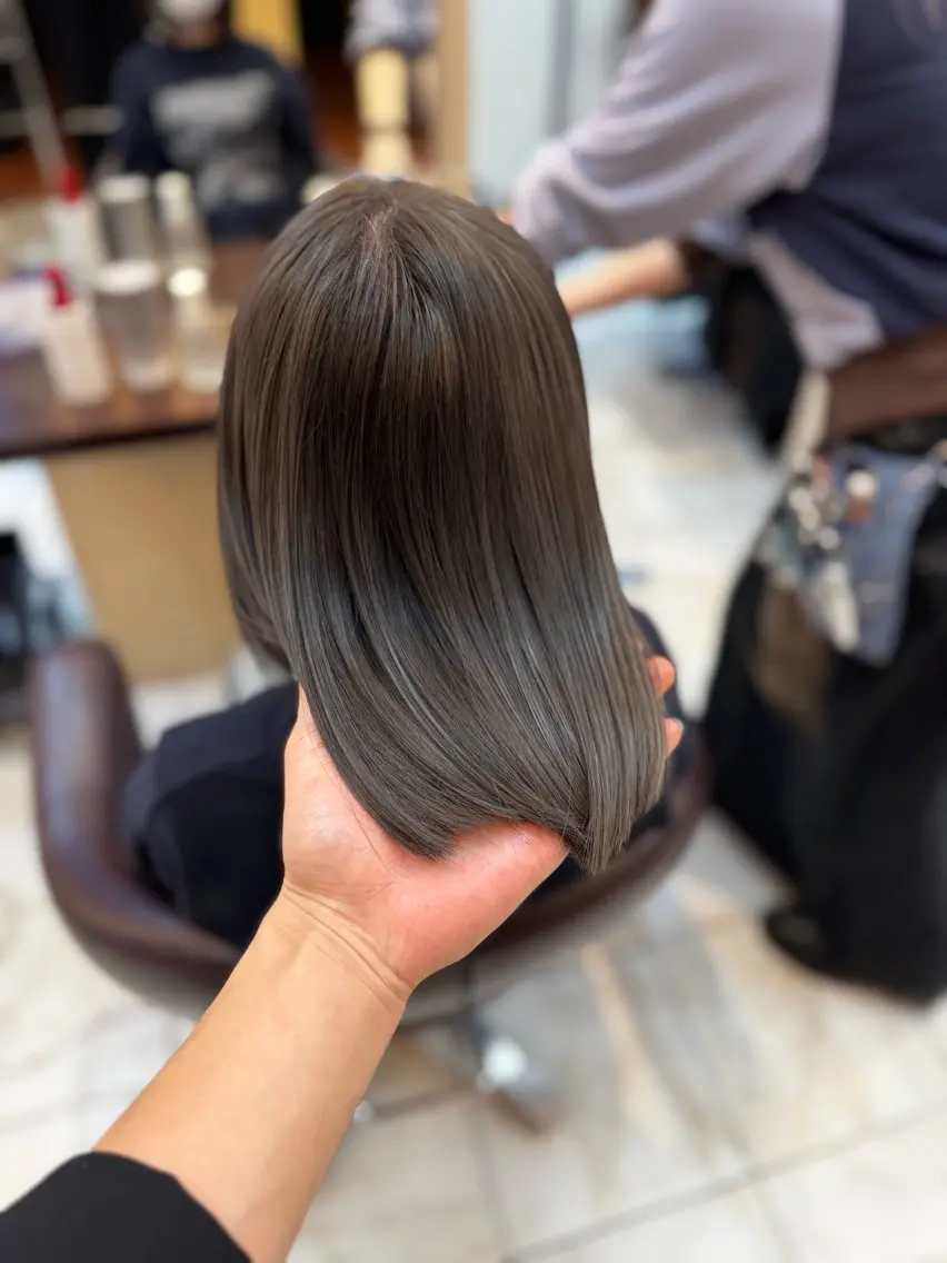 ミディアム ハイライト 髪質改善 韓国風ヘア 小顔カット カット ヘアカラー トリートメント ⭐️透け感カラー /齊藤容史⭐️のヘアスタイル