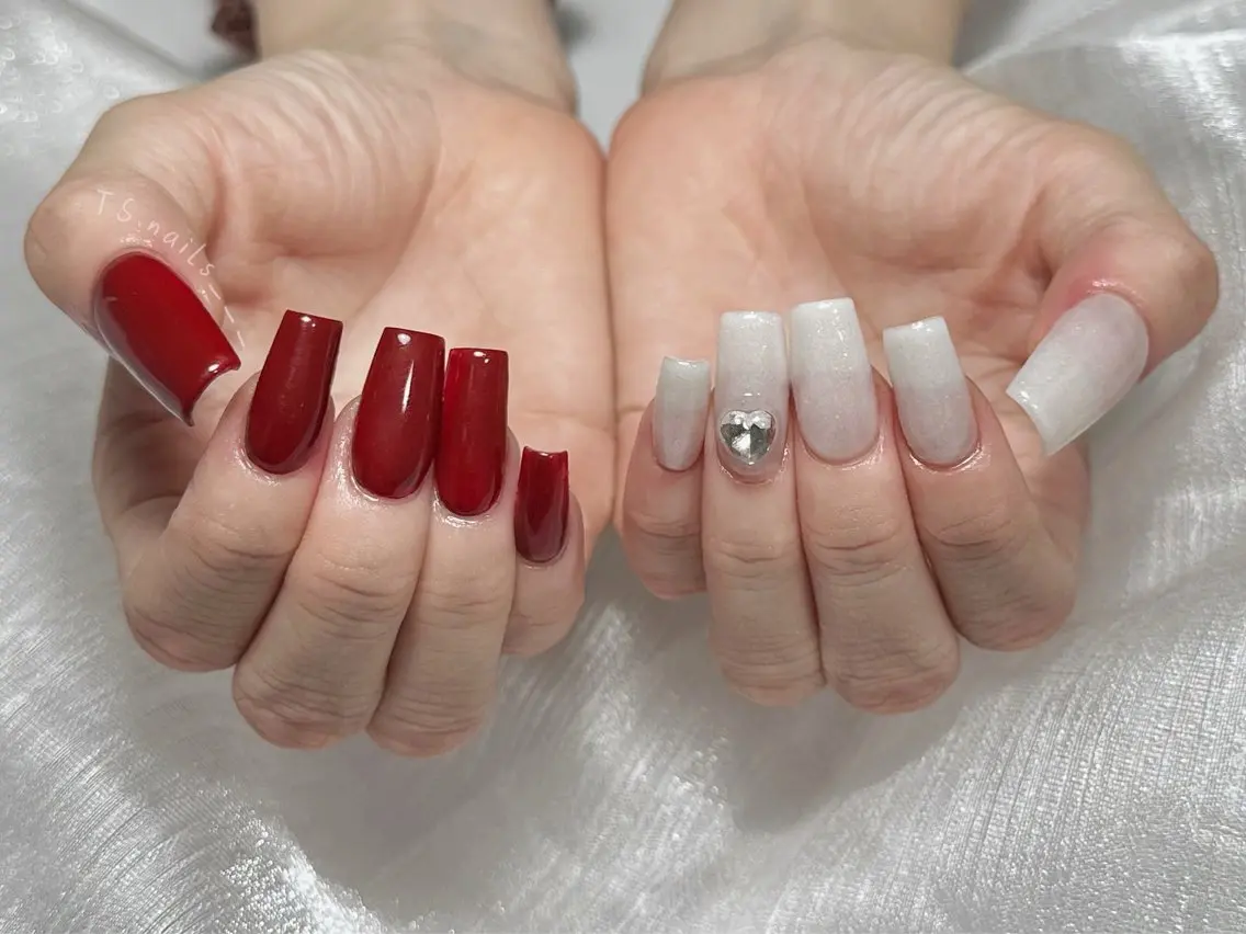 ネイル キラキラネイル マグネットネイル 持ち込み シンプルネイル ハンドネイル ハンドケア TS. nails___のネイルデザイン