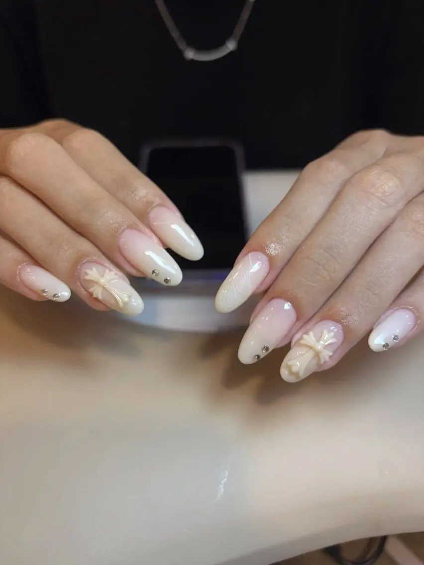 ネイル チークネイル ドット フレンチネイル グラデーション 韓国ネイル Minette nailrinrinのネイルデザイン
