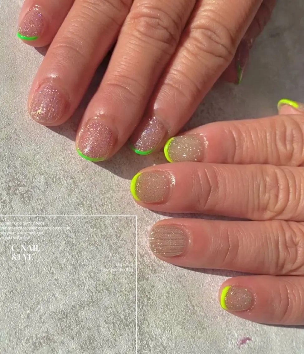 ネイル 入学式 フラッシュネイル フットネイル フレンチネイル 卒業式 C.Nail &Eyeのネイルデザイン