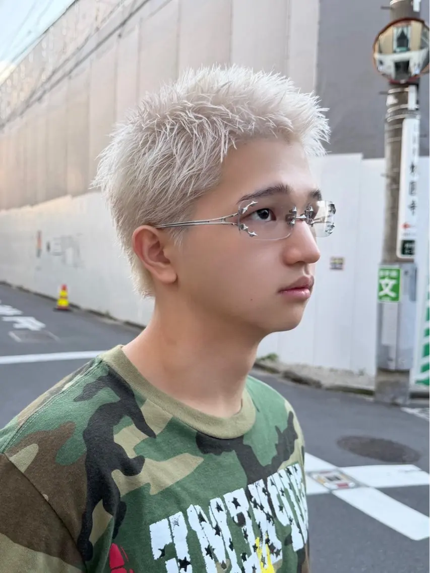 カラー ヘアアレンジ メンズ メンズブリーチ メンズハイトーン ブリーチ ハイトーンカラー ヘアカラー (メンズ特化)AKI /古本晃大のヘアスタイル