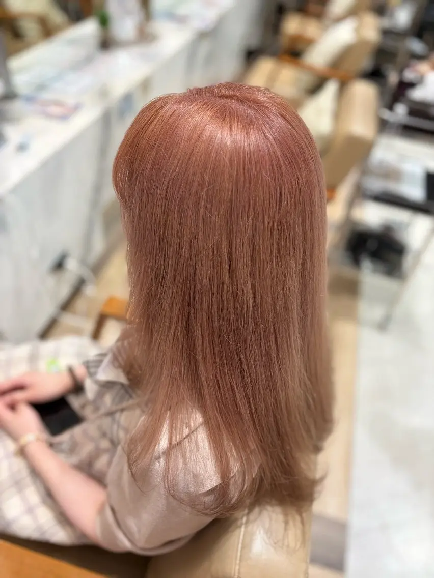 ロング カラー ヘアカラー 新庄 雪乃のヘアスタイル