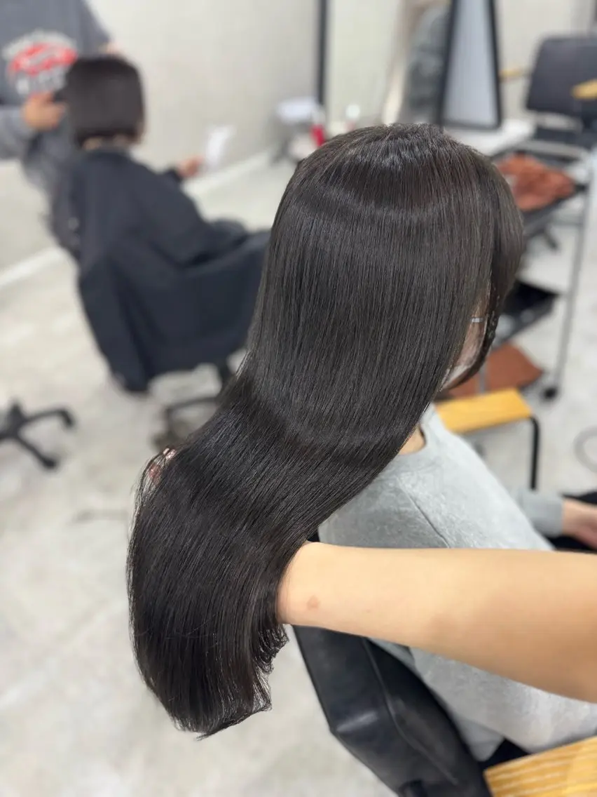ロング アッシュ アッシュブラウン ピンクブラウン ピンクラベンダー くびれヘア カット ヘアカラー トリートメント 赤み無し柔らかカラー 【梅田】madokaのヘアスタイル