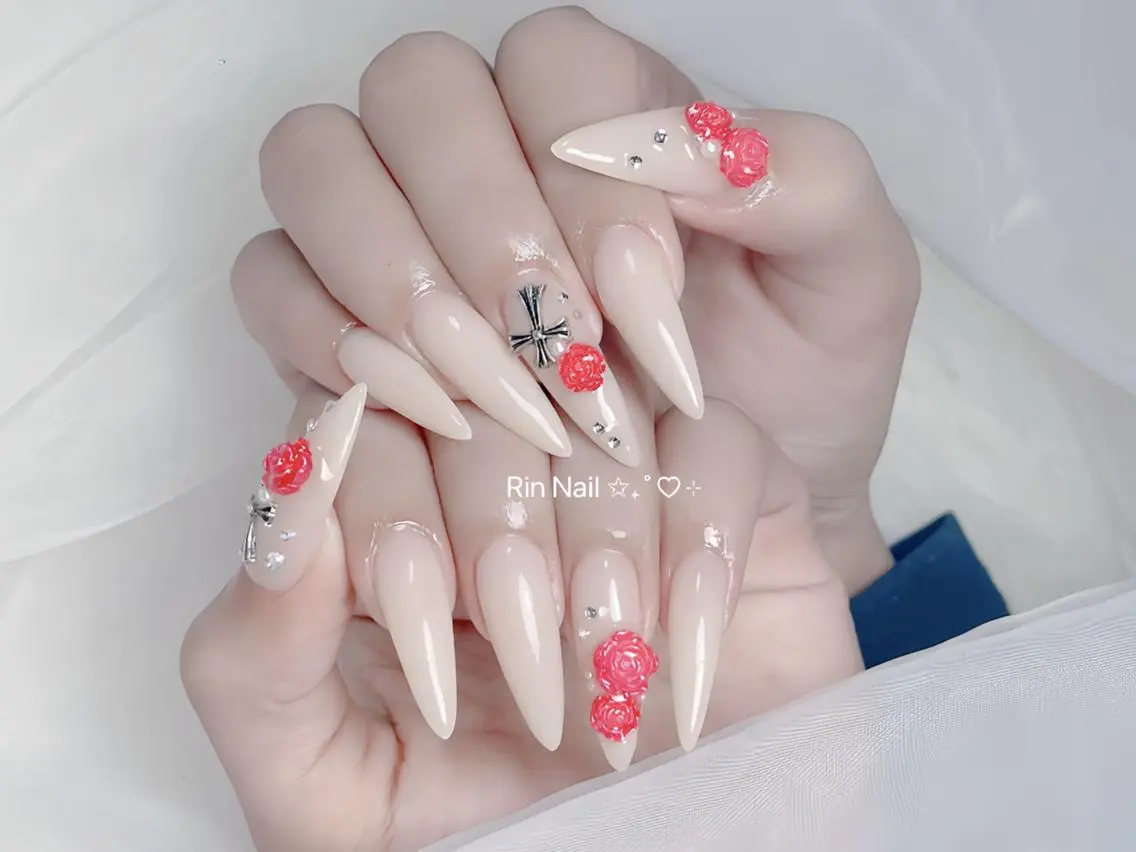 ネイル べっ甲ネイル チークネイル フラッシュネイル フラワーネイル フットネイル ハンドネイル Rin Nail Shinokuboのネイルデザイン