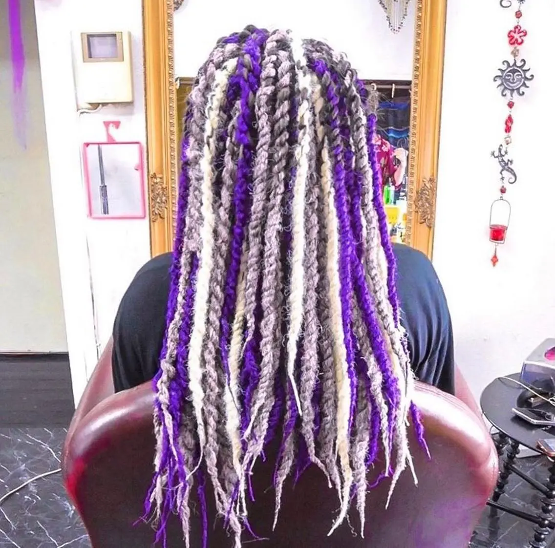 タイトロープ/ Twist braidsの写真