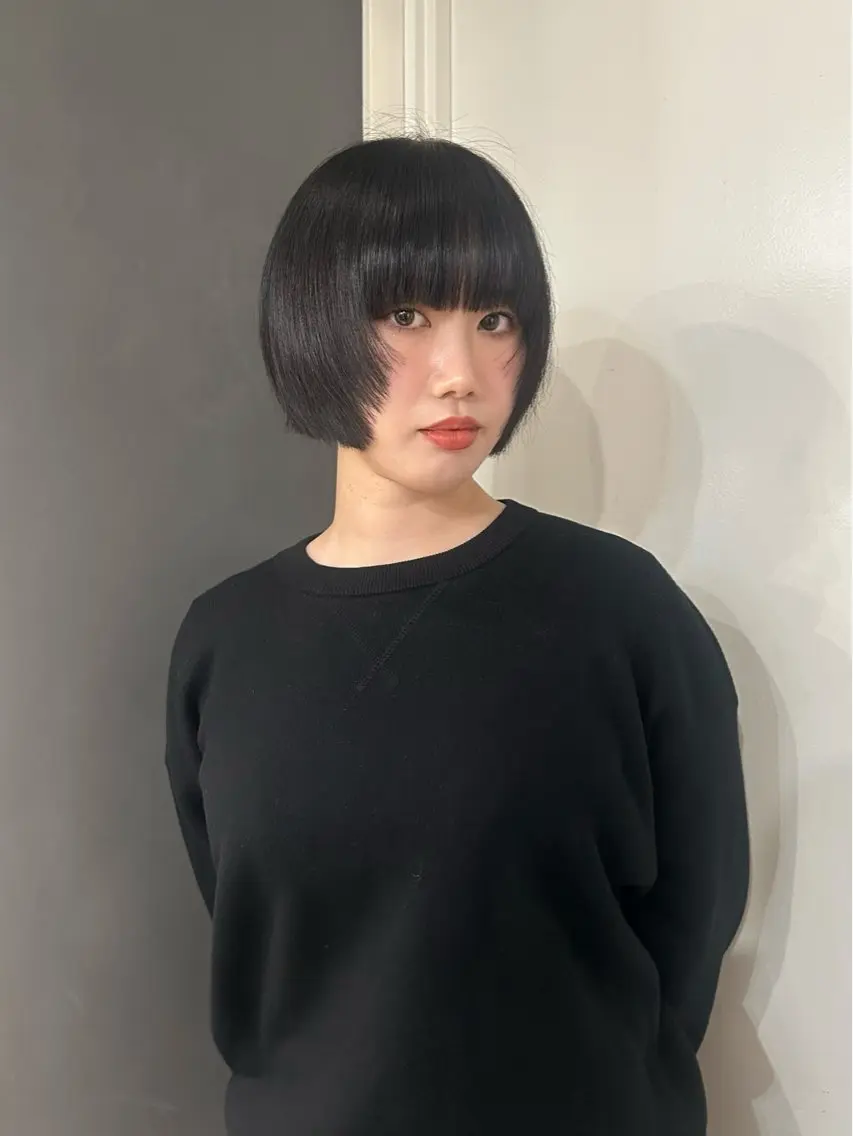 ショート 顔まわりレイヤー 顔周りカット レイヤーカット 小顔カット カット ヘアカラー トリートメント えり 堀江/ボブ /レイヤー/艶髪のヘアスタイル