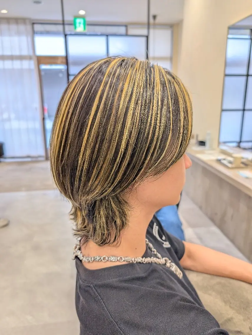 カラー ヘアカラー 吉田  彩／艶髪／  ハイライト／メンズのヘアスタイル