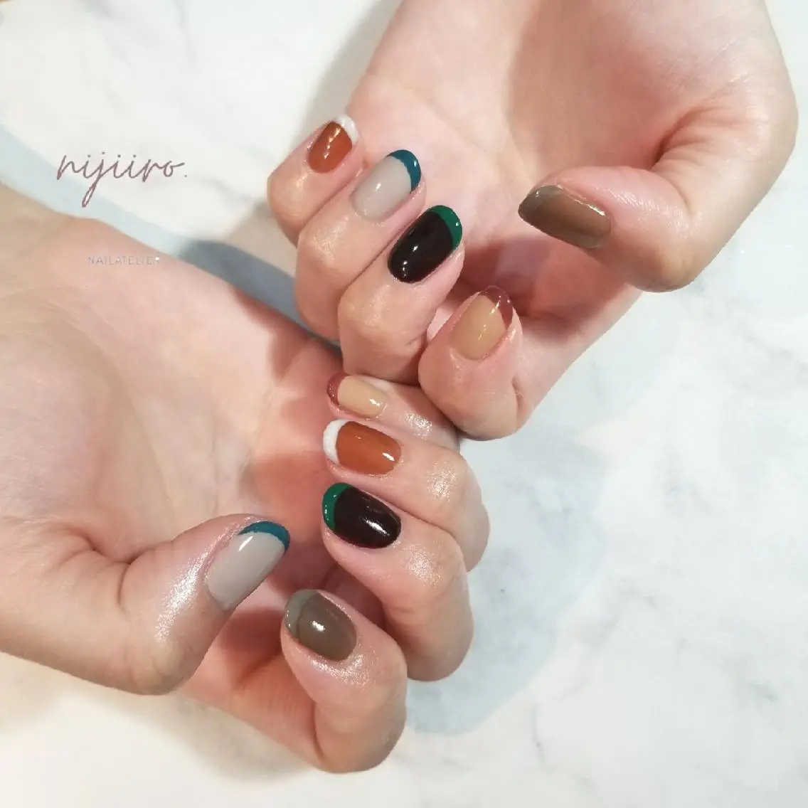 ネイル フレンチネイル ハンドネイル nijiiro🌈 サトウのネイルデザイン