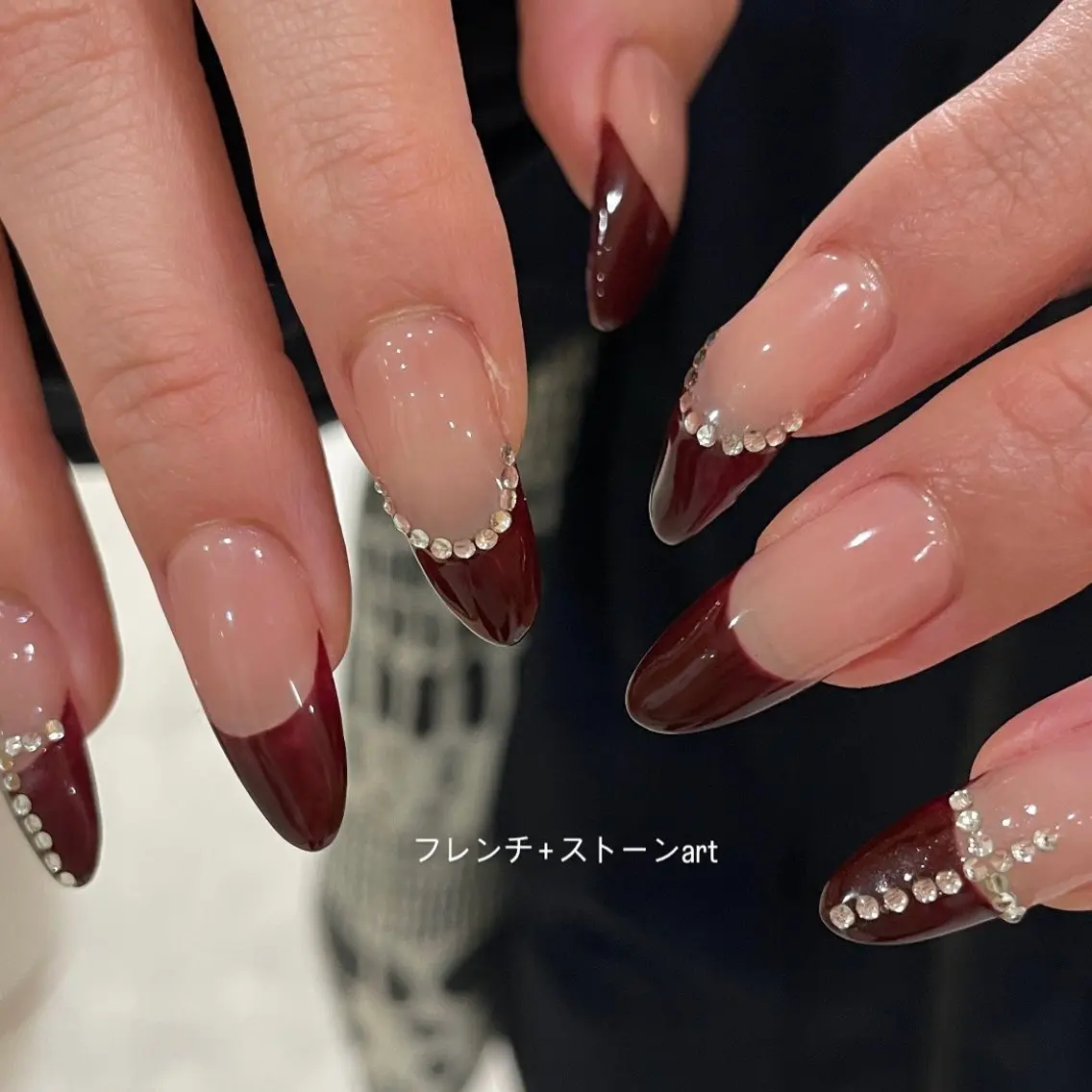 ネイル アートネイル フレンチネイル ロングネイル ストーンネイル ハンドネイル you (ユウ)のネイルデザイン