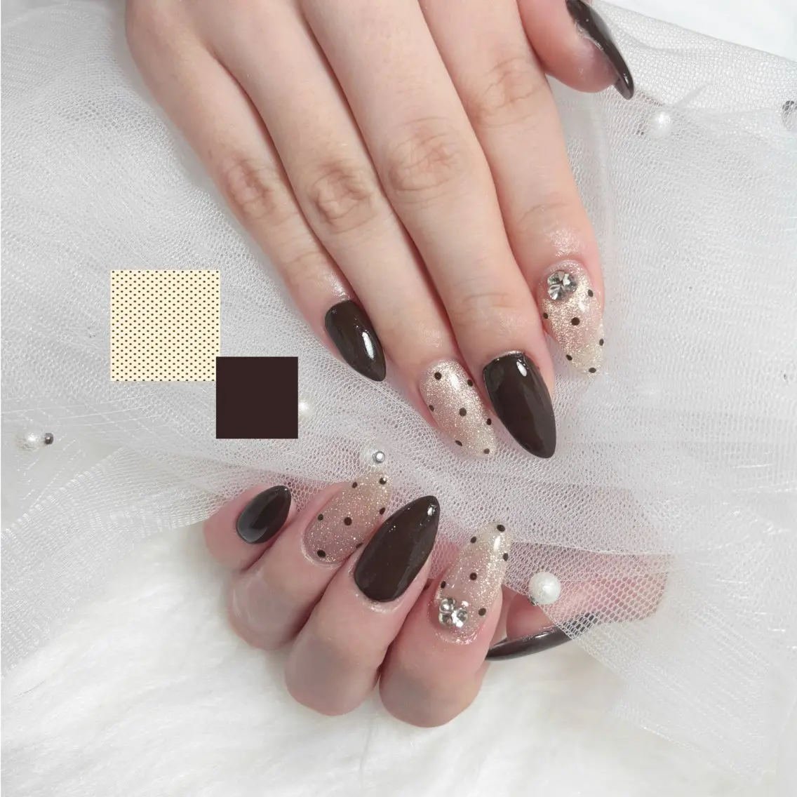 ネイル ブラウン ドット キラキラネイル マグネットネイル ハンドネイル YUUMI🫧 nailのネイルデザイン