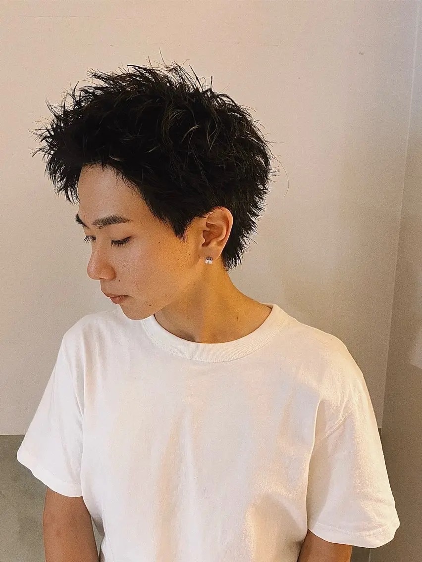 メンズ スパイキーショート 湖城 恵吾のヘアスタイル