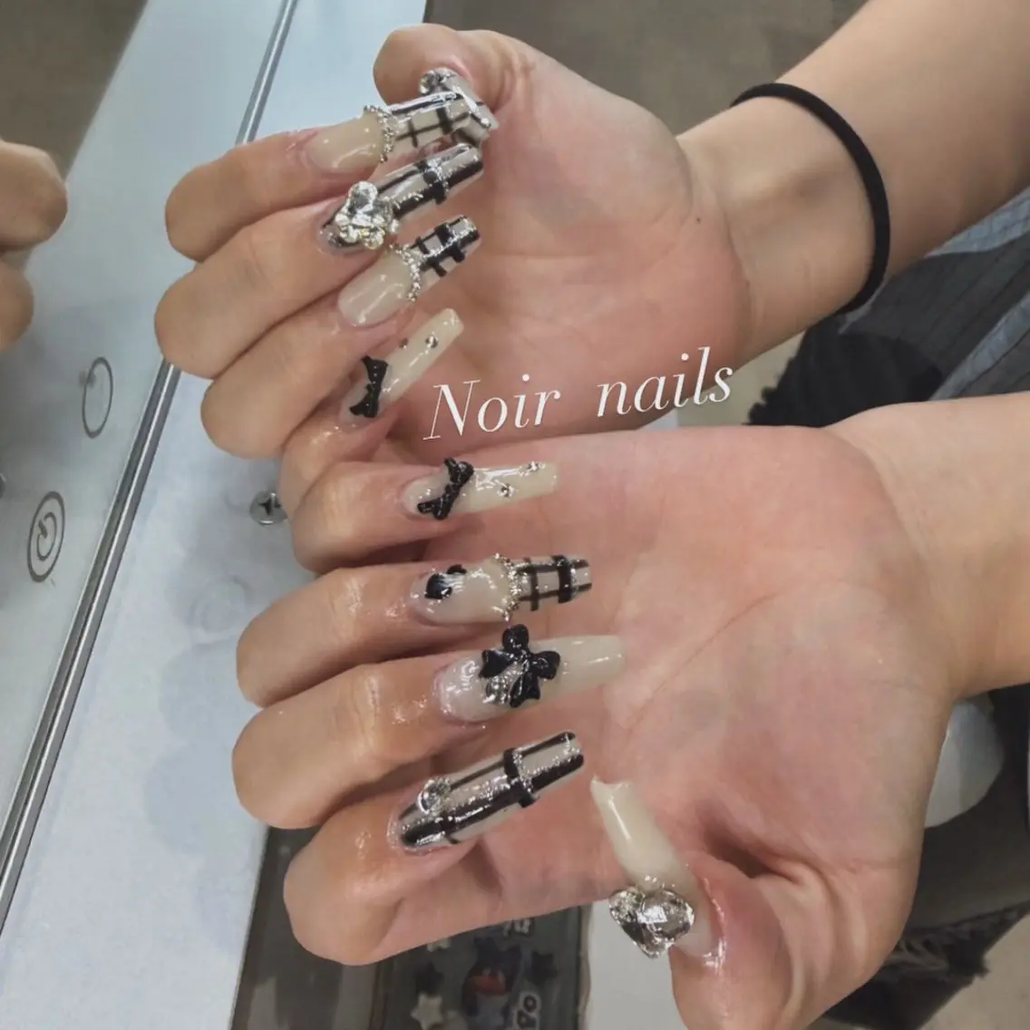 ネイル noir nailsのネイルデザイン