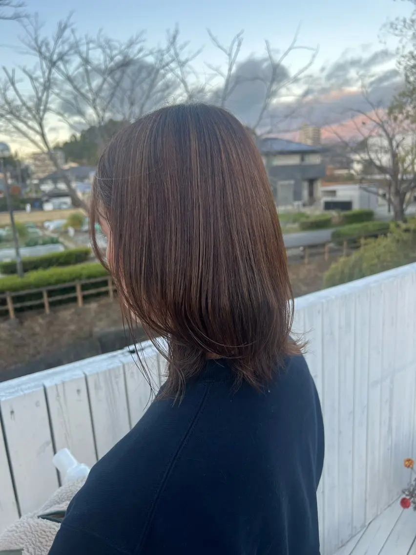 ミディアム ハイライト 吉田 咲樹のヘアスタイル