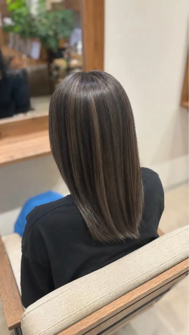 ミディアム カラー 透明感カラー グレージュ ハイライトカラー ミント ハイライト ヘアカラー reo /DONNA高槻店のヘアスタイル