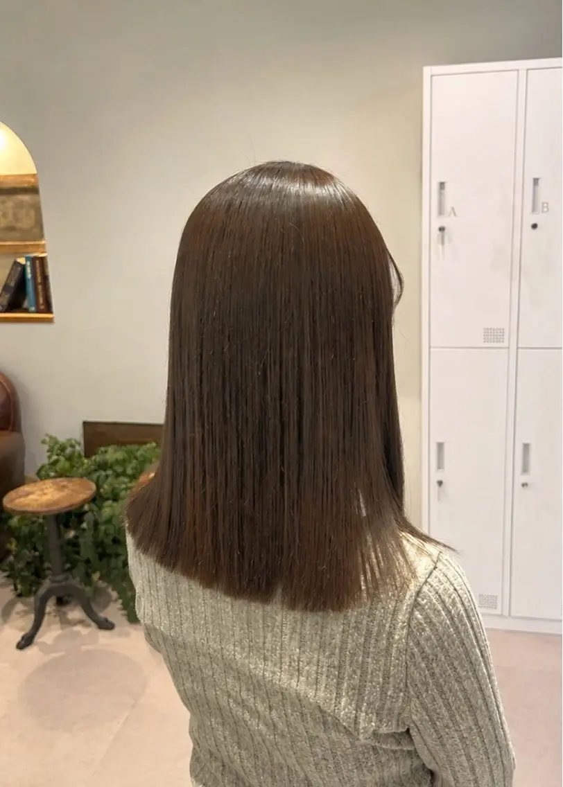 ミディアム カット ヘアカラー レイヤーカット｜ 艶カラー｜AYAKOのヘアスタイル