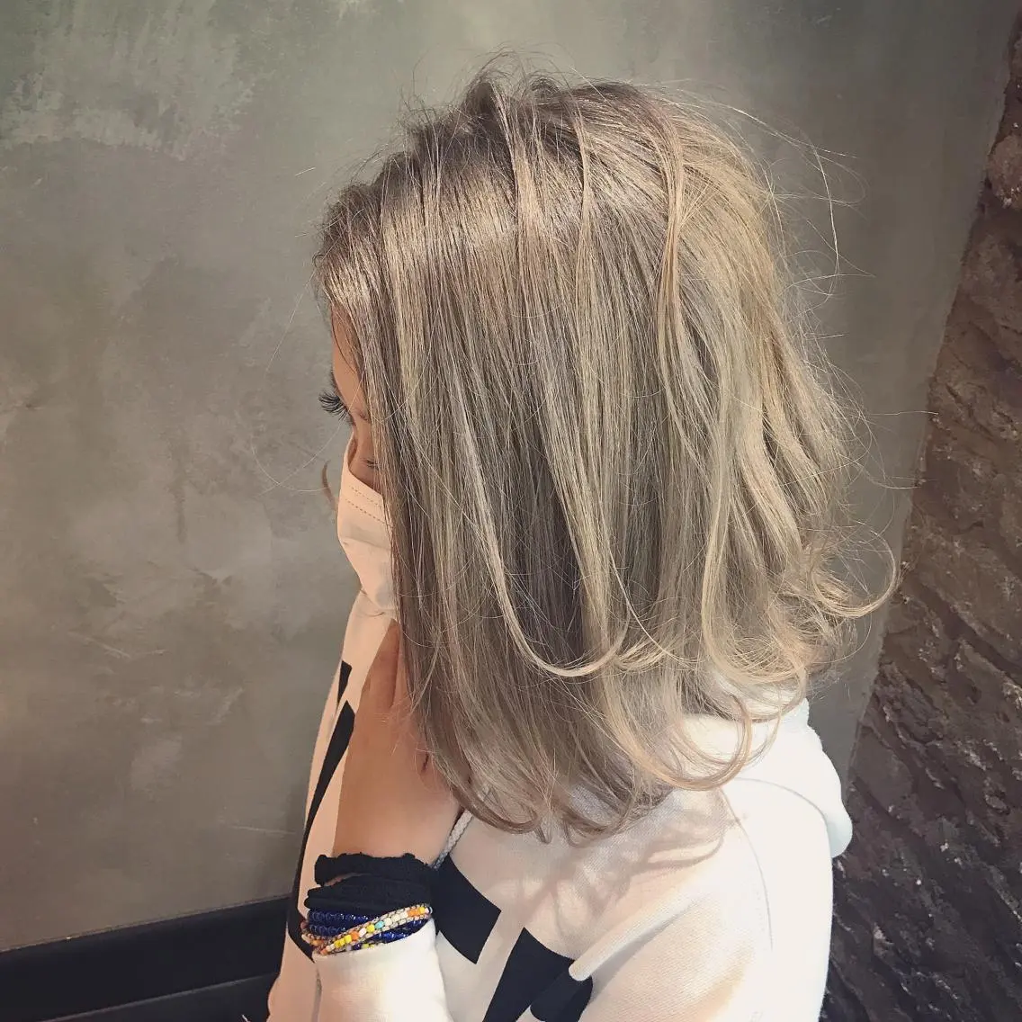 ミディアム カラー パーマ ベージュカラー ホワイトベージュ 髪質改善 Daisukiのヘアスタイル