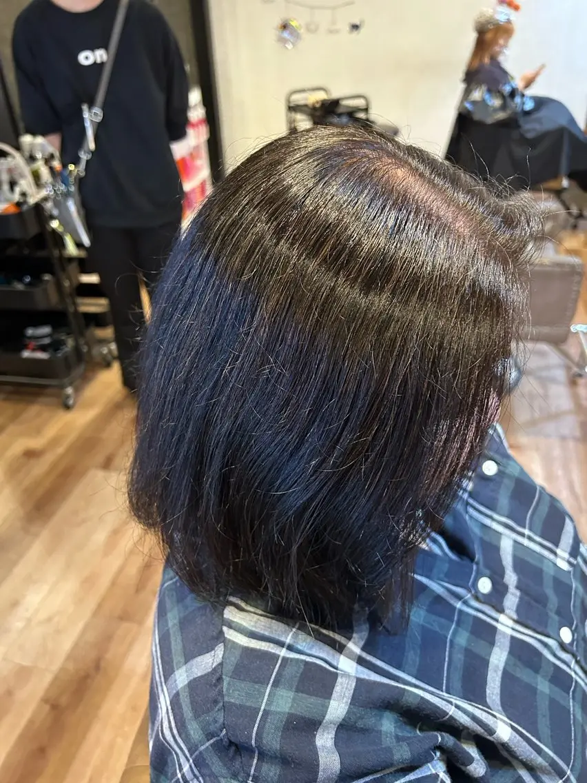 ミディアム カラー 巽 愛夏のヘアスタイル