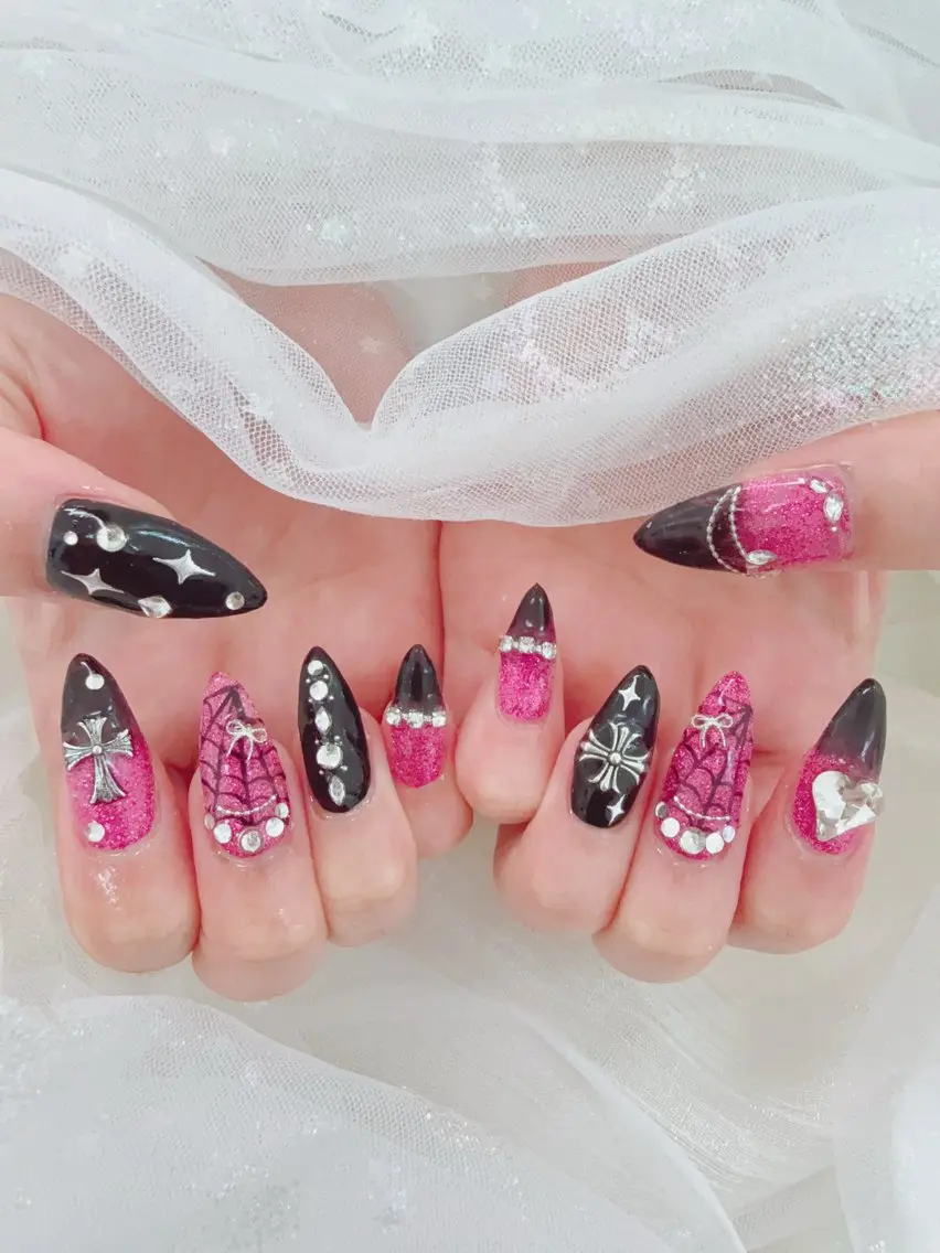 セミロング ハンドネイル ヘイシ ユウカのネイルデザイン