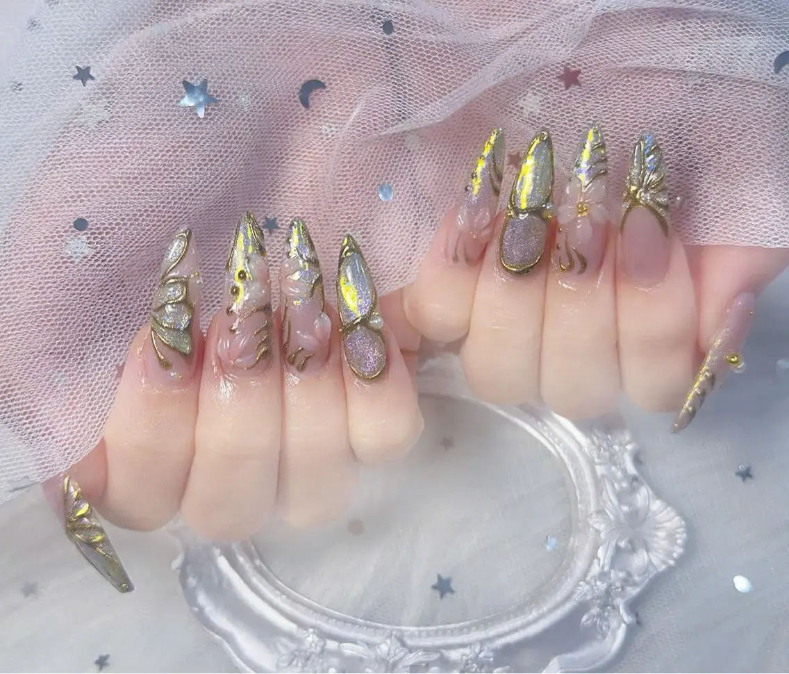 ネイル Hin Nailのネイルデザイン