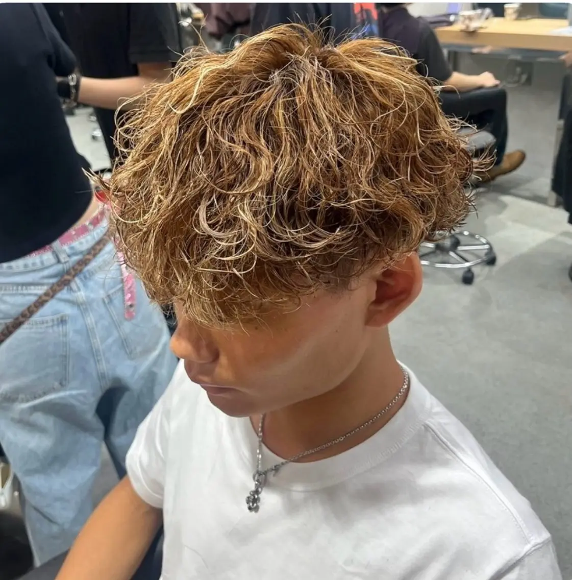 ショート カラー パーマ メンズ メンズメッシュ 波巻きパーマ メッシュ カット ヘアカラー パーマ 🔥メンズ 特化🔥菊水皐暉🔥のヘアスタイル
