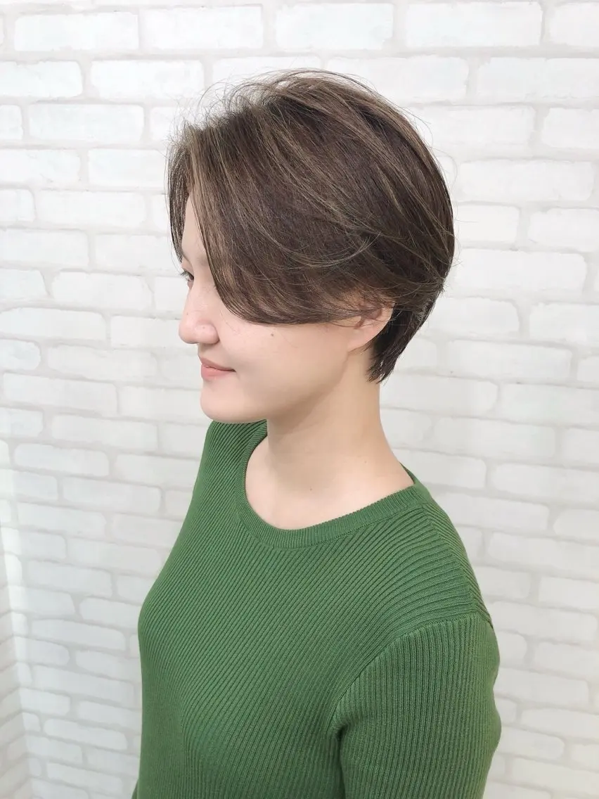 ショート カラー ハイライトカラー ハイライト ショートヘア カット ヘアカラー レイヤー/透明感 HIRARIのヘアスタイル