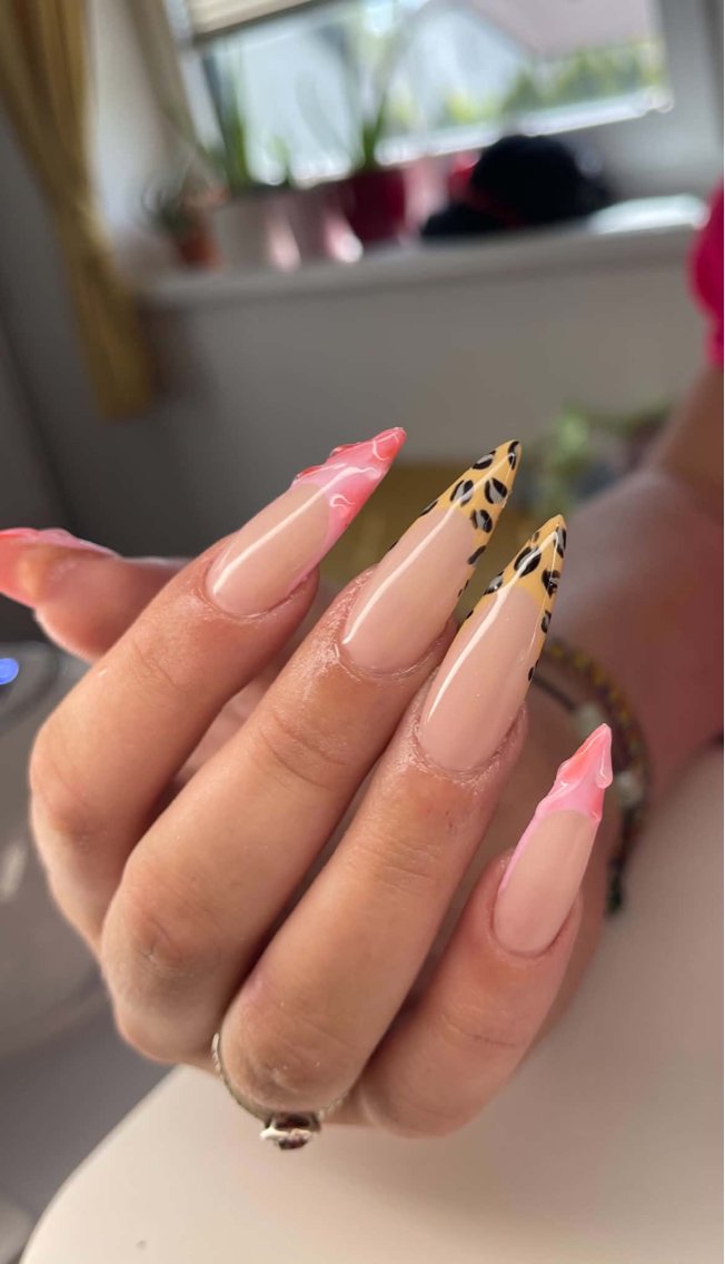 ネイル Nini 🎀のネイルデザイン