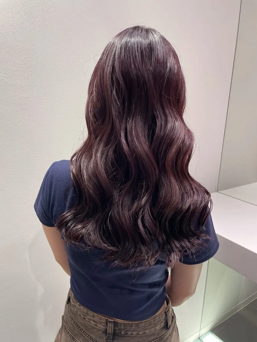 ロング カラー 佐野 えり奈のヘアスタイル