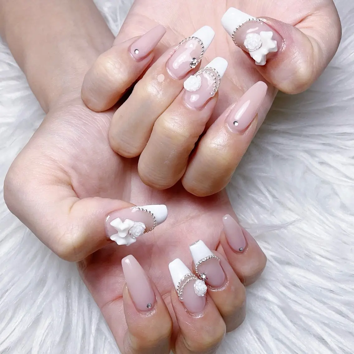 ネイル ハンドネイル 🍭Yun nail hyejin🌸のネイルデザイン
