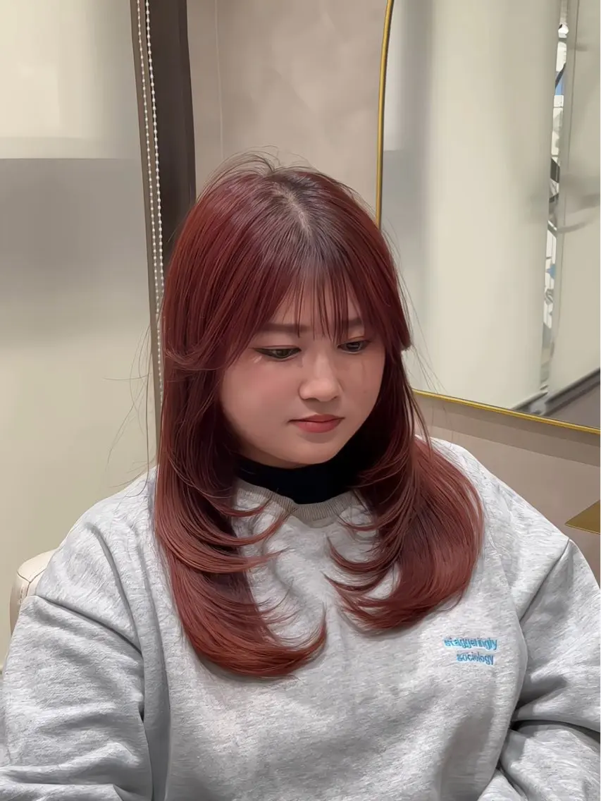 セミロング カラー 高槻No.1🇰🇷 韓国ヘア　橋口陽太のヘアスタイル