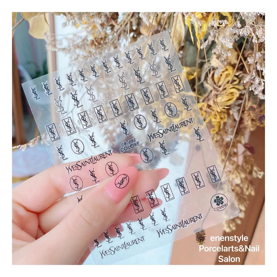ミディアム ネイル ハンドネイル 🐾enen style 🐾のネイルデザイン